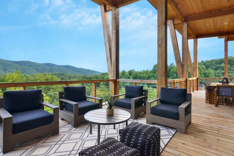 Mountain View Manor