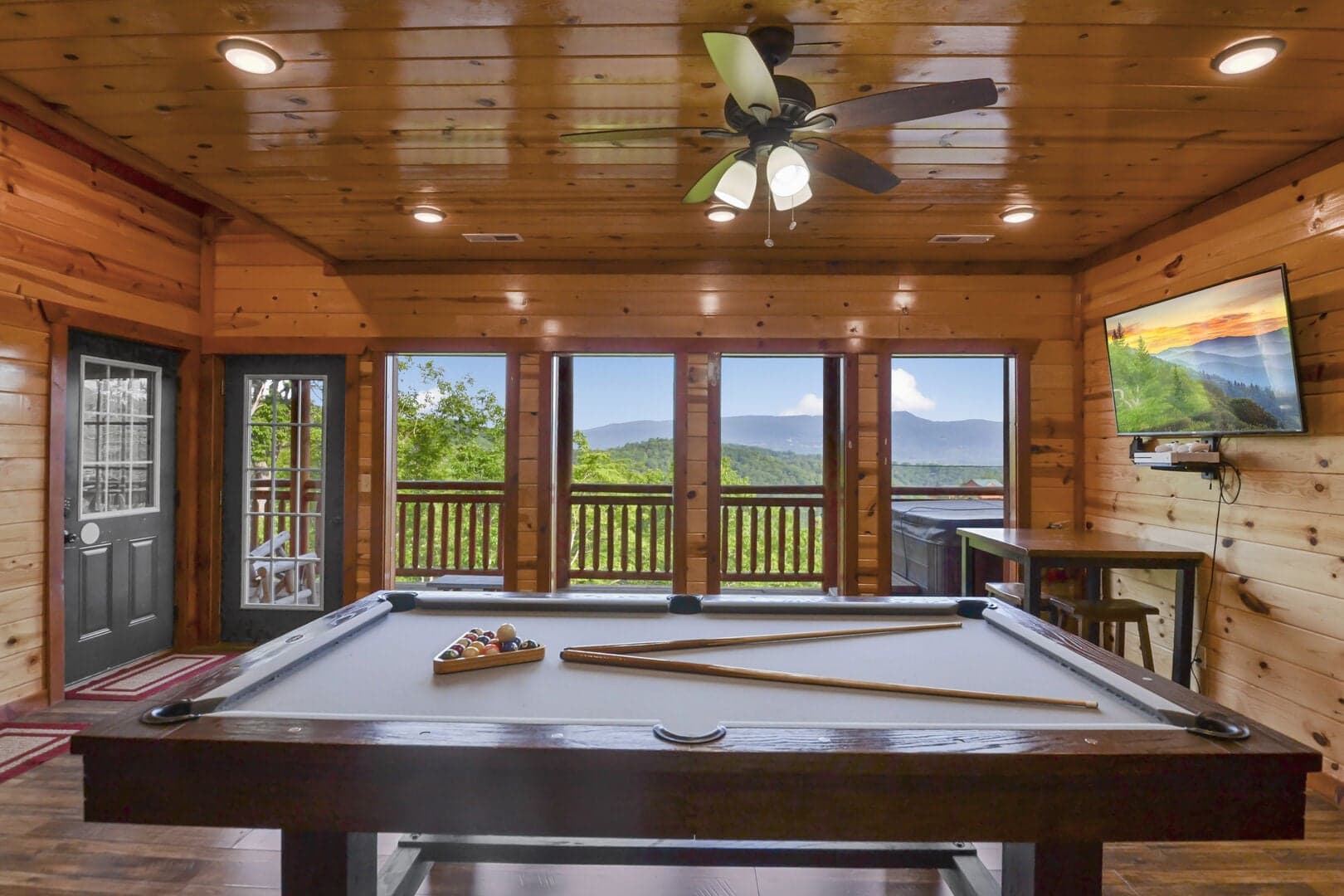 Lookout Lodge photo 5