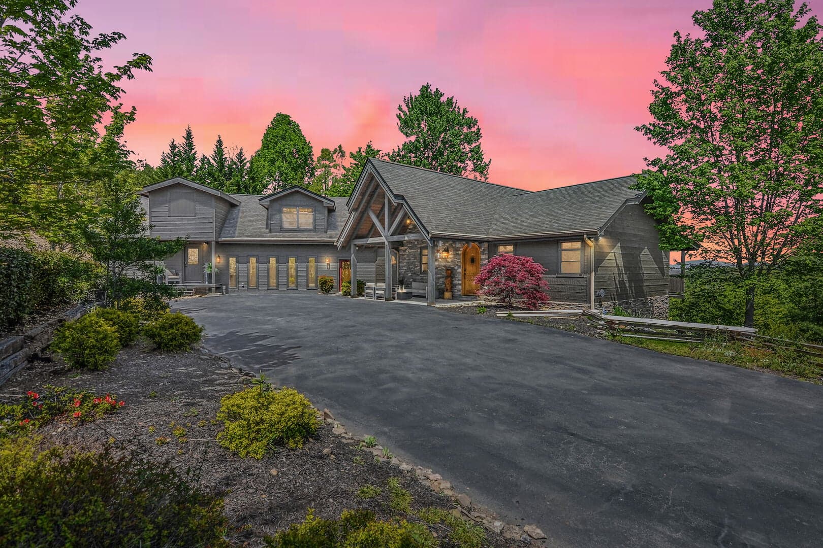 Cedar Falls Lodge photo 3