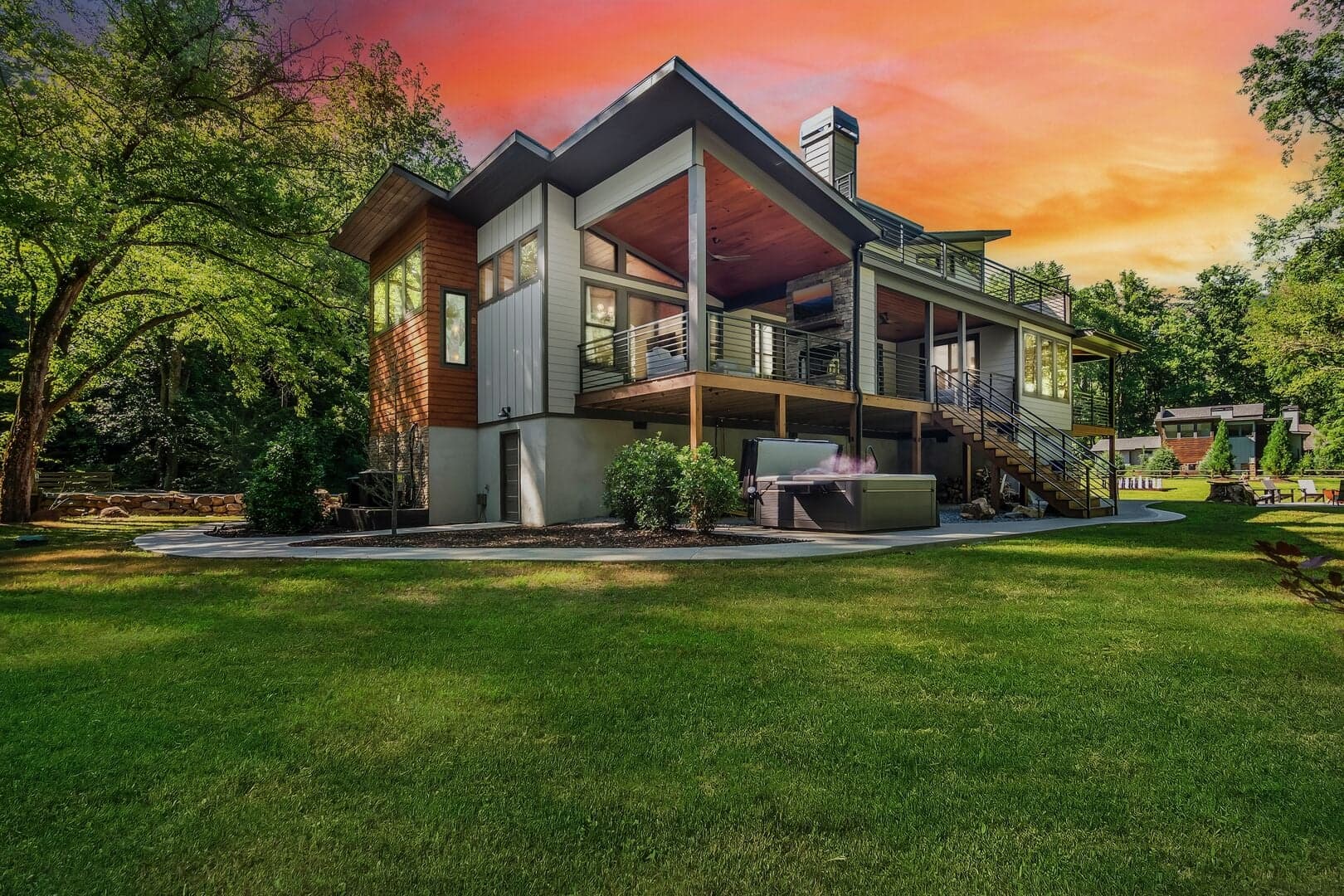Creekside Manor photo 3