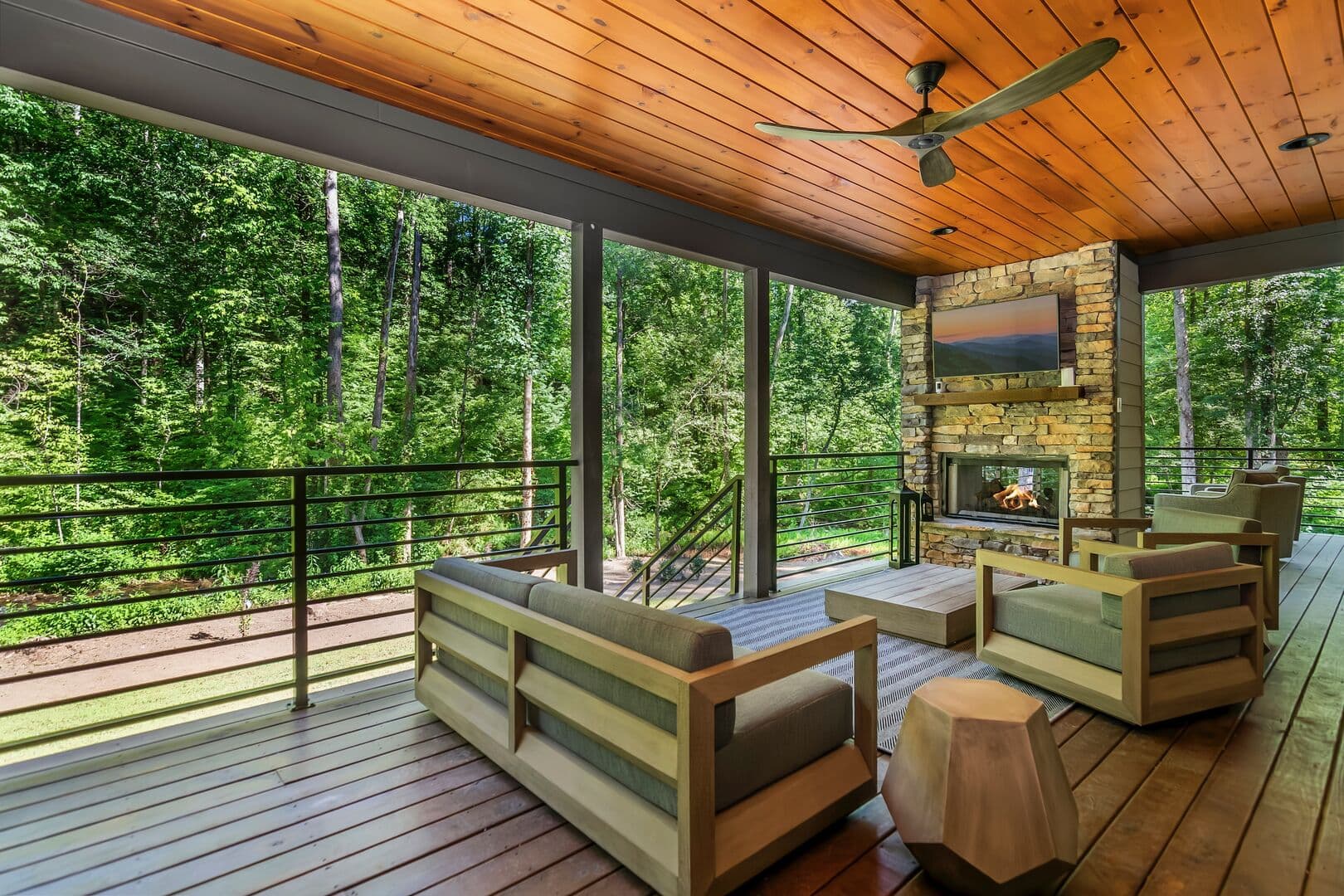 Creekside Manor photo 5